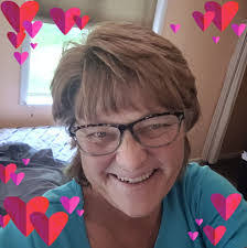 Stacy Hinkle's Instagram, Twitter & Facebook