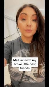 Alexis Mall's Instagram, Twitter & Facebook