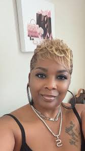 💙💙💙 Hi! I'm Toni and i am a volunteer with Hometown Arts , a Facebook  networking group based in Huntsville, Texas. It has grown to encompass most  of East Texas (over 400