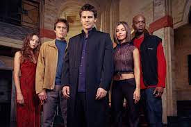 Off screen, carpenter is a mom and keeps busy with a variety of outdoor activities. Angel Star Amy Acker Offers Charisma Carpenter Love And Support