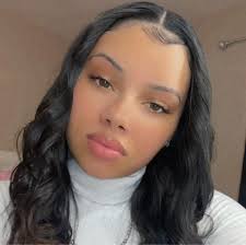 Profile for Holly Dee