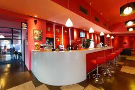 Hotel is located in 240 m from the centre. Zenith Bar Bild Von Zenith Conference And Spa Hotel Constanta Tripadvisor
