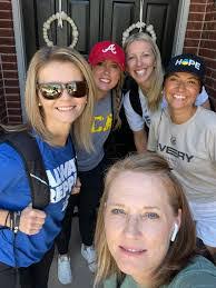 Tracy Passmore's Instagram, Twitter & Facebook