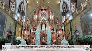 Se sitúa a unos 45 minutos de ambato, entre los parques nacionales sangay y llangantes, el primero declarado como patrimonio natural de. Nuestra Senora Del Rosario De Agua Santa De Banos Inicio Facebook