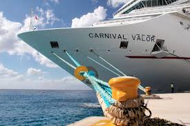 Perché le crociere non sono tutte uguali e se,. Crociere Carnival Avverte I Clienti Non Indossate Abbigliamento Volgare O Razzista Travelnet Magazine