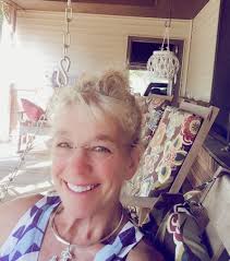 Joette Manning's Instagram, Twitter & Facebook