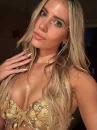 Siren mode: activated 🧜🏼‍♀️✨