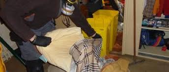 Check spelling or type a new query. Jerome Namurois Mon Metier Nettoyer Les Scenes De Crime Photos Sudinfo Be