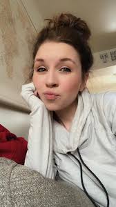 Here comes the sun! Tough 2 weeks for me.. this bought a much needed smile  to my face and my mom would have loved this for me. Happy early mom's day  ladies 🩷💙💖