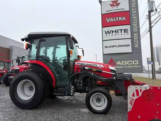 Massey Ferguson 1755M Tractor