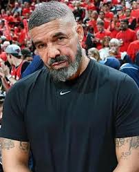 Ovoinside Drake Ovo On Instagram She Says They Miss The Old Drake Girl Don T Tempt Me Follow Ovoinside Follow Ovoin Old Drake Drake Ovo Drake