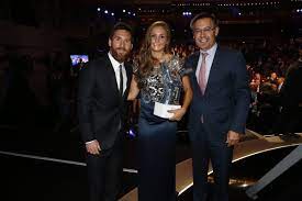 Messi will fight against cristiano ronaldo and gianluigi buffon, while martens is up against the wolfsburg's danish moreover, leo messi has also been nominated in the best forward category alongside cristiano ronaldo and paulo dybala. Leo Messi On Twitter Leo Messi With Uefa Women S Player Of The Year Lieke Martens Wearemessi