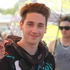 Stream Jake Michaud music