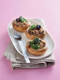 Champignons De Paris Farcis Aux Escargots Champignons De Paris Farcis Recette Escargot Recettes De Cuisine