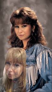 Lori Swift's Instagram, Twitter & Facebook