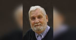 Lester Whitaker's Instagram, Twitter & Facebook