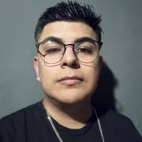 90+ perfiles de «Erick Parra»