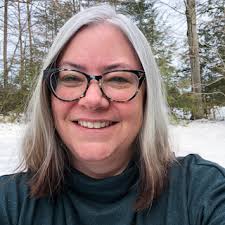 Julia Sheldon's Instagram, Twitter & Facebook