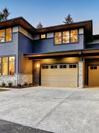 La compagnie se révèle être une ruine financière. Home La Foca House