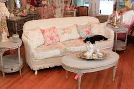 Sofas are overstuffed and definitely do not have to look. Shabby Chic Sofa Slipcovered With Vintage Chenille Bedspreads And Roses Fabrics Eklektisch Wohnbereich Boston Von Donna Thomas Vintage Chic Furniture Houzz