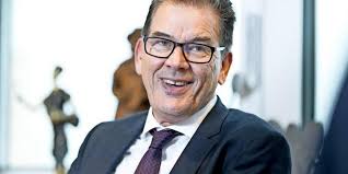 Für bundesentwicklungsminister gerd müller (csu) war es eine gute woche: Gerd Muller Klimaschutz Ist Die Uberlebensfrage Der Menschheit