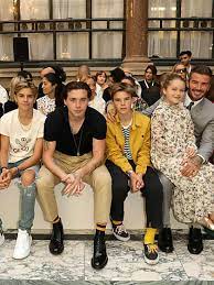They first meeting was in longue manchester united. Die Beckhams Eine Schrecklich Stylishe Familie Stylight