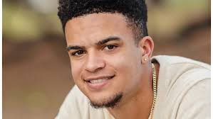 Elias Campbell (@elias40campbell)