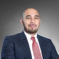 600+ perfiles de «Uhrin»