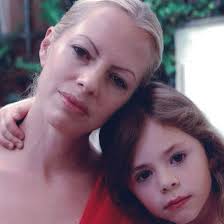 Apparently it's national daughter's day. I have some of those! Lucky me!! 😁