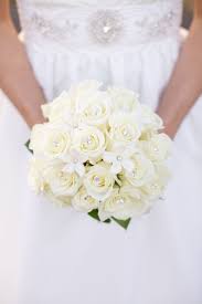 White anemone and pink roses wedding bouquet. Pin Von Ange Lewis Auf My Wedding Blumenstrauss Hochzeit Hochzeit Strauss Girlande Hochzeit