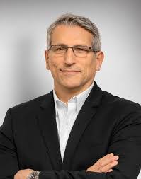 Tim Stallings's Instagram, Twitter & Facebook