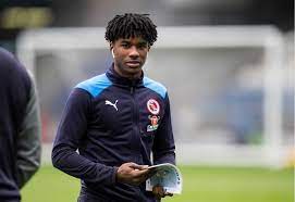 In the game fifa 21 his overall rating is 75. The Long Read Omar Richards On Family And Growing Up On The Pitch News Reading Fc