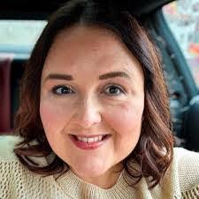 Kristy Dyer's Instagram, Twitter & Facebook