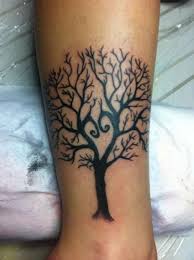 Love Tree Tattoos I Really Like The Design Of The Branches And The Way The Heart Is Incorporated Leg Tattoos Beautiful Tattoos Tattoos