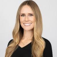 Stephanie Kidder's Instagram, Twitter & Facebook