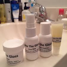 Not sure which glossier product is worth your precious pennies? Introducing Glossier Into The Gloss