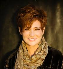 Is Diane from General Hospital wearing a wig or growing out her hair?