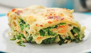 Lasagnes Au Saumon Et Aux Epinards Ww Plat Et Recette En 2020 Lasagne Saumon Lasagnes Plats Faciles