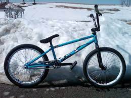 When mike laird started producing titanium frames around two years ago, daniel was interested, but not quite ready to pull the trigger. Bike Check Daniel Dhers