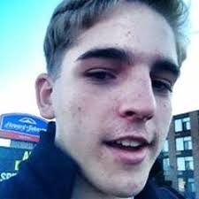 Stream Elliott Powers music