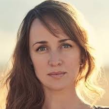 Amanda Kopp's Instagram, Twitter & Facebook