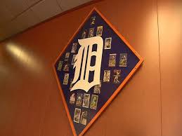 If your child is already a collector of baseball cards, perhaps they would like to put it near their collection. How To Make A Baseball Card Display Baseball Card Displays Baseball Themed Bedroom Display Cards