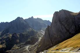 The largest ski area in the french pyrenees, le grand tourmalet is the grouping of 2 complementary villages: Col Du Tourmalet France Travel Guide Tourism And Cycling