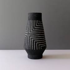 Black And White Striped Vase Next 9 550 Charcoal Gray White Sgraffito Striped Vase Ray New York Striped Vase Sgraffito Black Vase