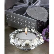 La candela è fatta con cera di soia e oli essenziali in tante varianti. Portacandele A Forma Di Diamante