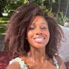 Susan Dier's Instagram, Twitter & Facebook