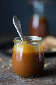 Sahnige Karamell Sosse Selber Machen Salted Caramel Sauce Zimtkeks Und Apfeltarte Rezept Sosse Selber Machen Zimtkekse Zimt Kekse