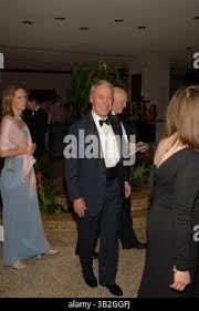 Image result for tbn:AWzYY9q209rRYM::rho0ofa.jeeran.com/24947_ABEER__ROSE.jpg