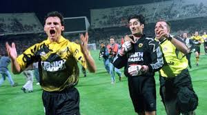 Πολλά χρόνια πίσω ο μπόλονι. Atmatsidhs Gia To Megalo 0 1 Sto Olympiakos Aek To 1997 Omada Kosmos Ena Aek Me Metallo Video