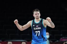 Luka doncic ripped his own jersey down the middle after missing free throws in loss to lakers on luka doncic wasn't happy on friday night. Bkfwa0e0fc9psm